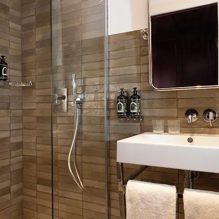 Hotel Ginette à La Folie&spa Parigi