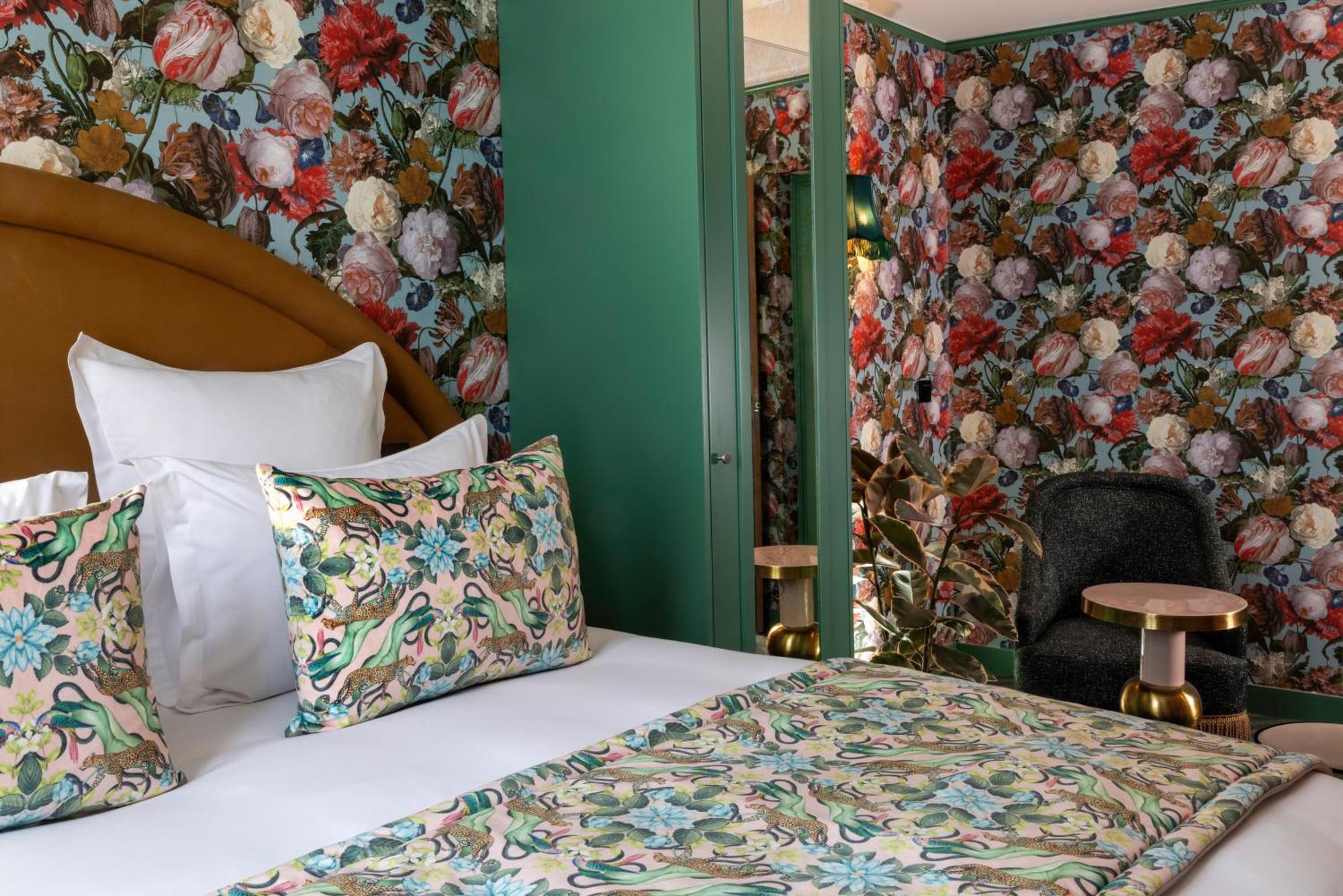 Hotel Ginette A La Folie & 4*