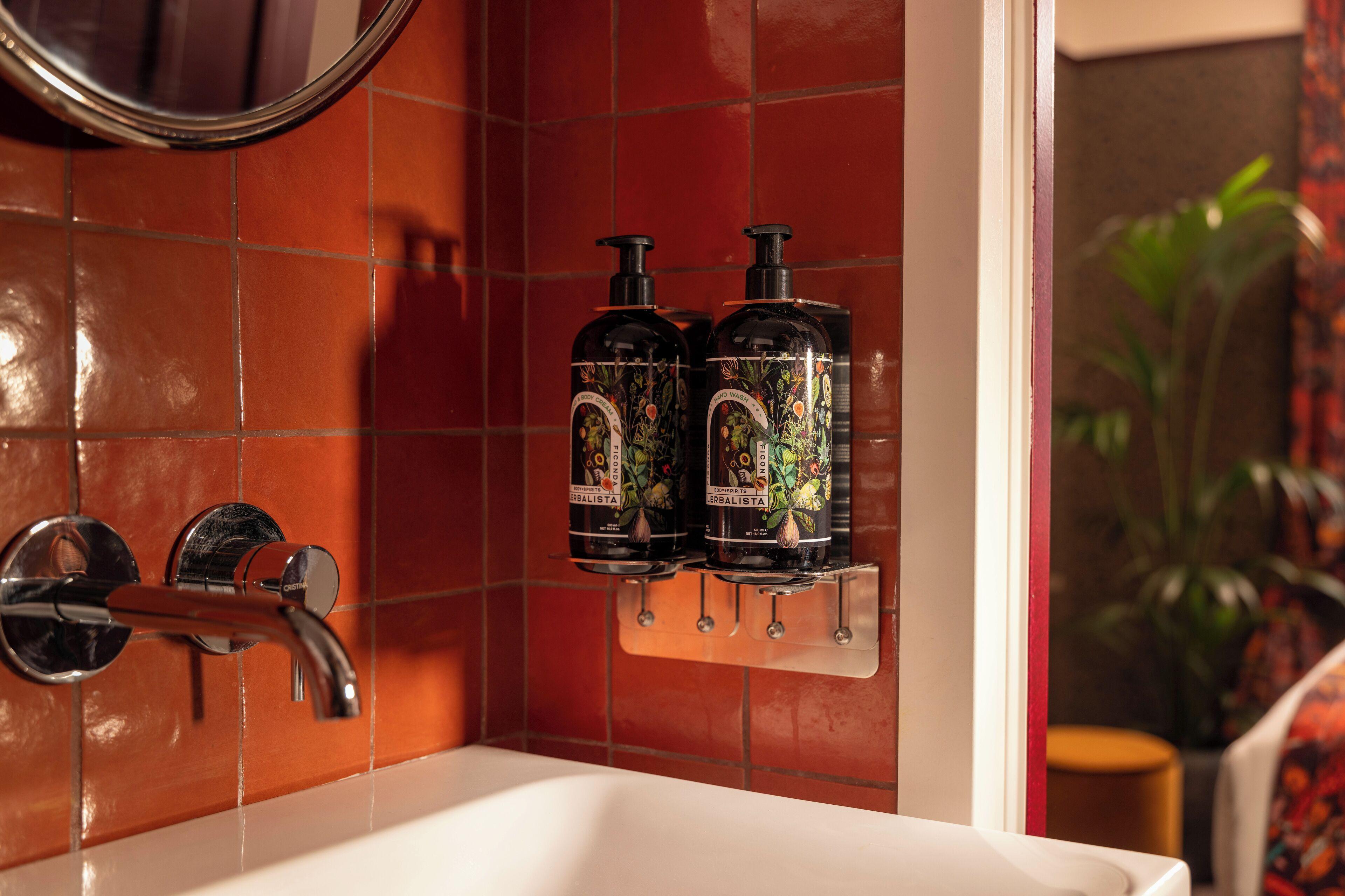 Hotel Ginette A La Folie & Paris