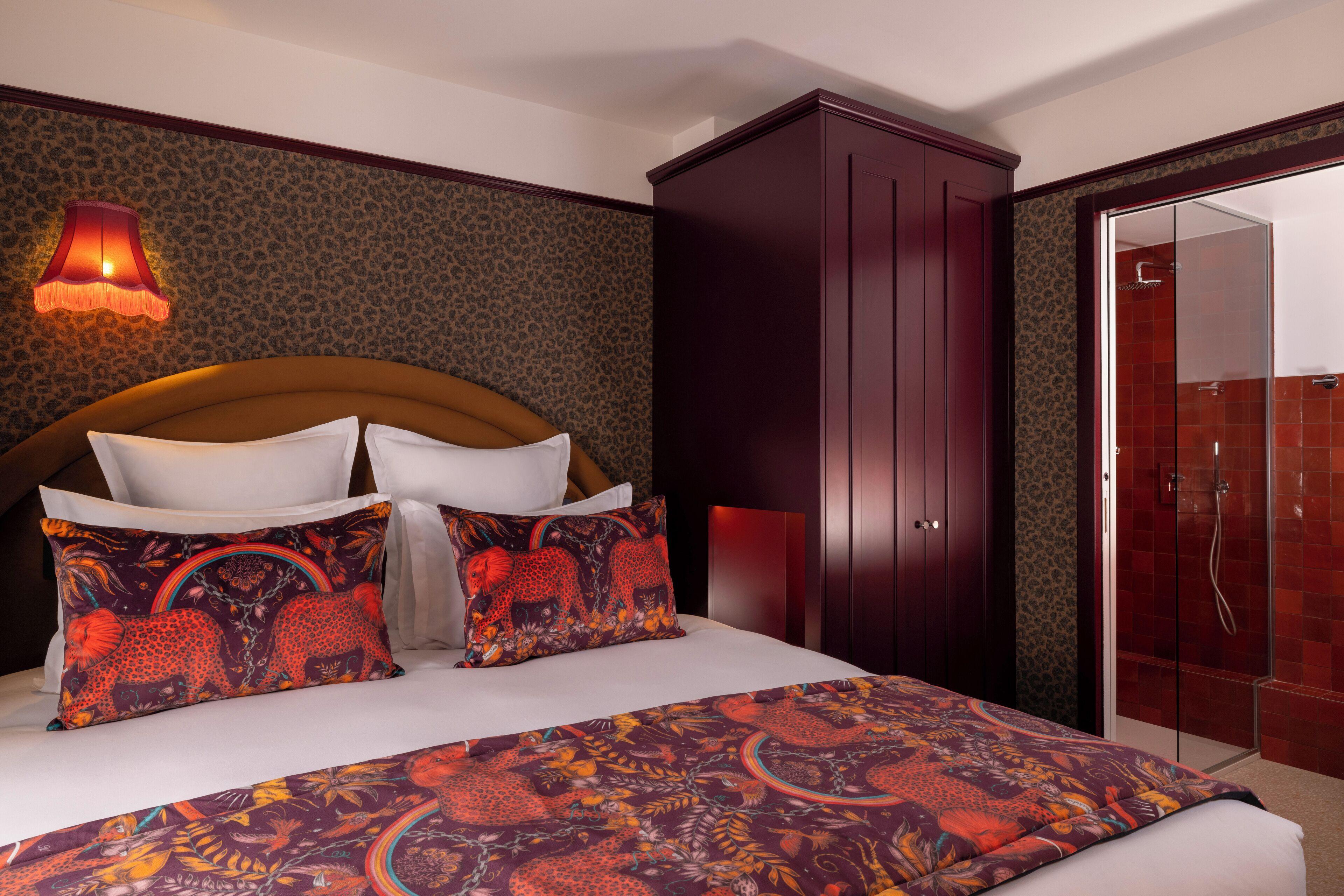 Hotel Ginette A La Folie & 4*